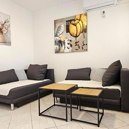 Apartment Vlado Врсар Екстер'єр фото