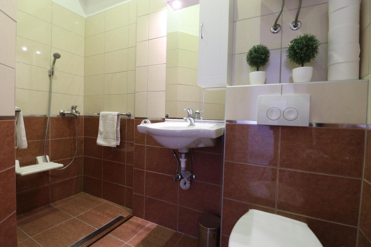 Apartment Vlado Врсар Екстер'єр фото