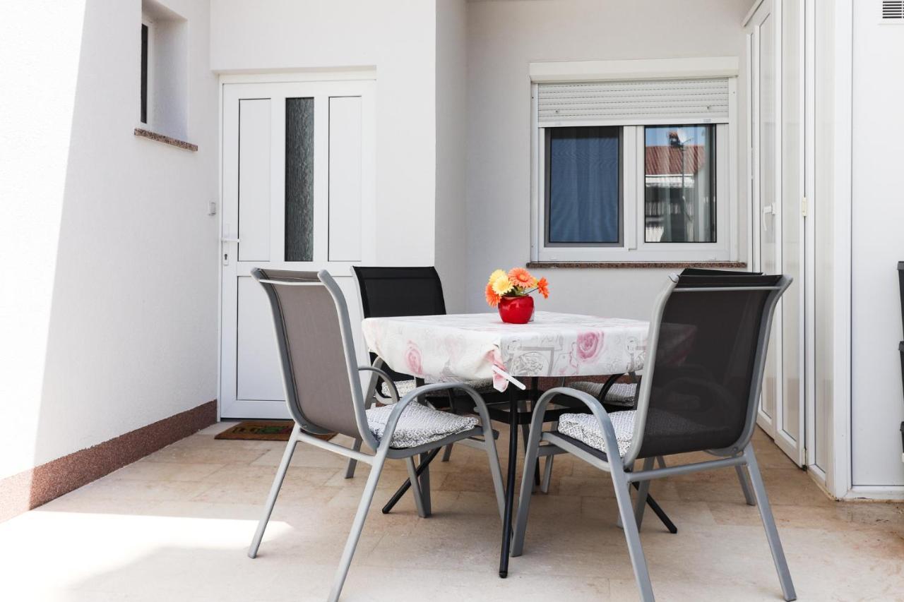 Apartment Vlado Врсар Екстер'єр фото